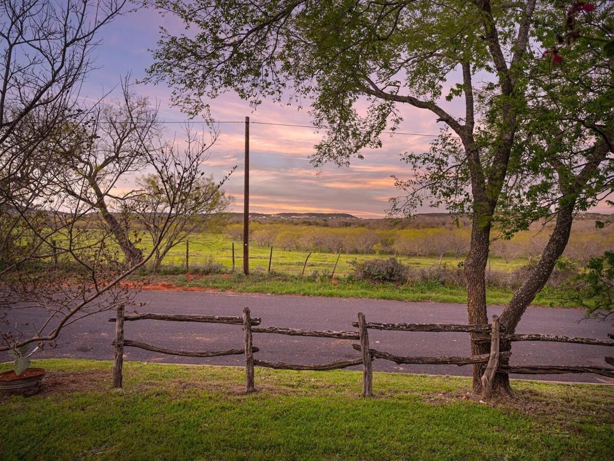 Das Eck Haus - Cozy Cabin Getaway Fredericksburg Exteriér fotografie